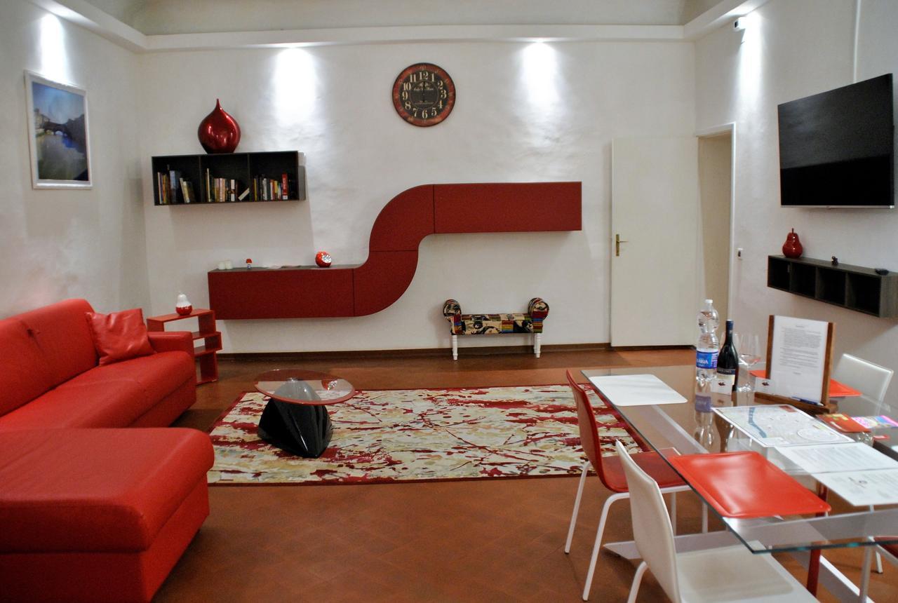 Firenze Rentals Suite Servi Bagian luar foto
