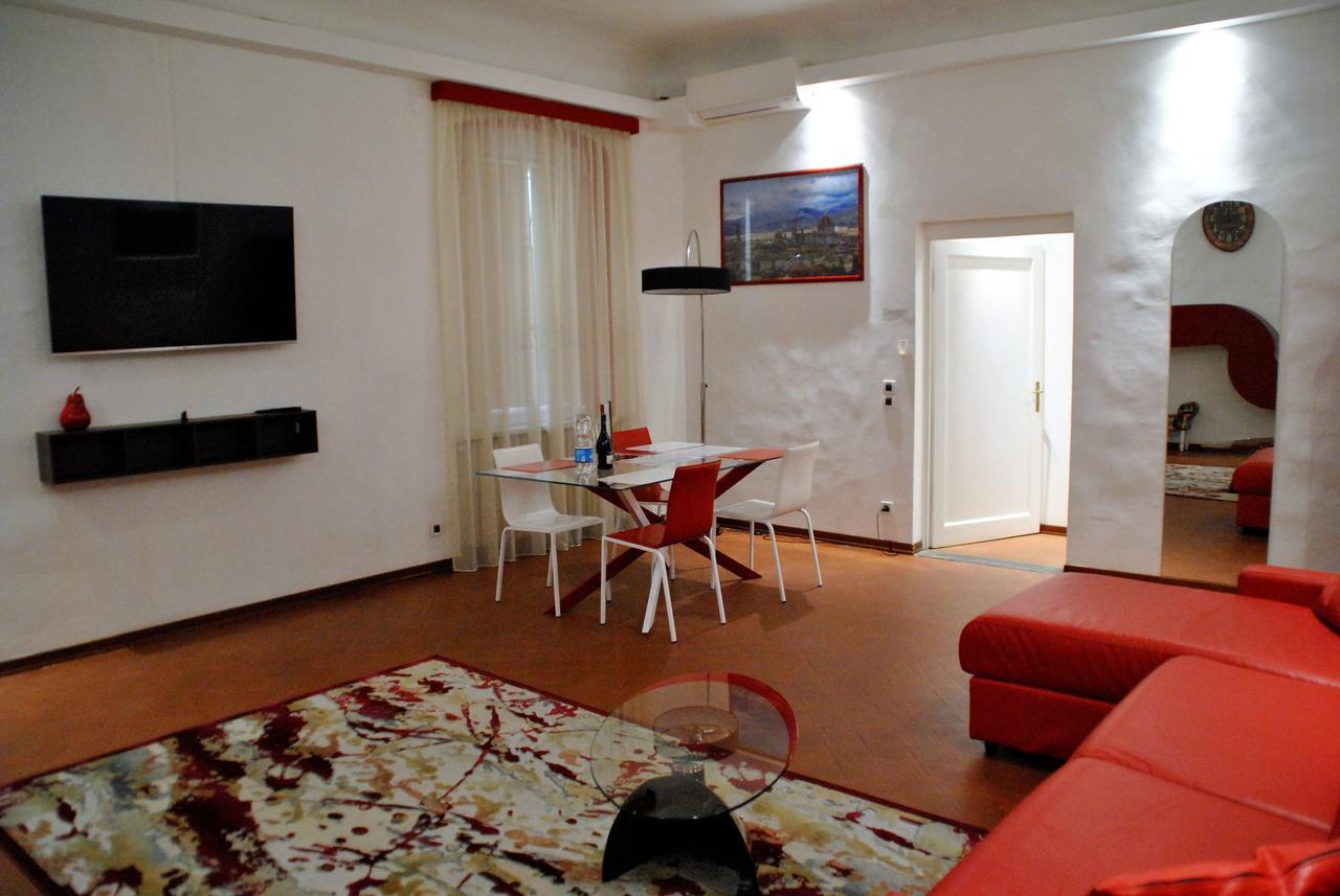 Firenze Rentals Suite Servi Bagian luar foto